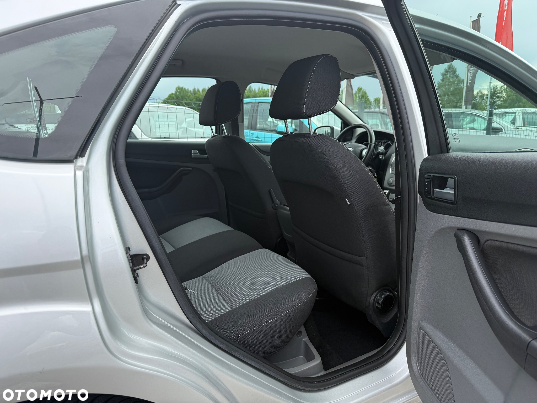 Ford Focus 1.8 Connection - 37
