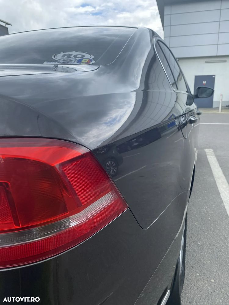 Volkswagen Passat 2.0 TDI 4Motion BlueMotion Technol. Comfortline - 10