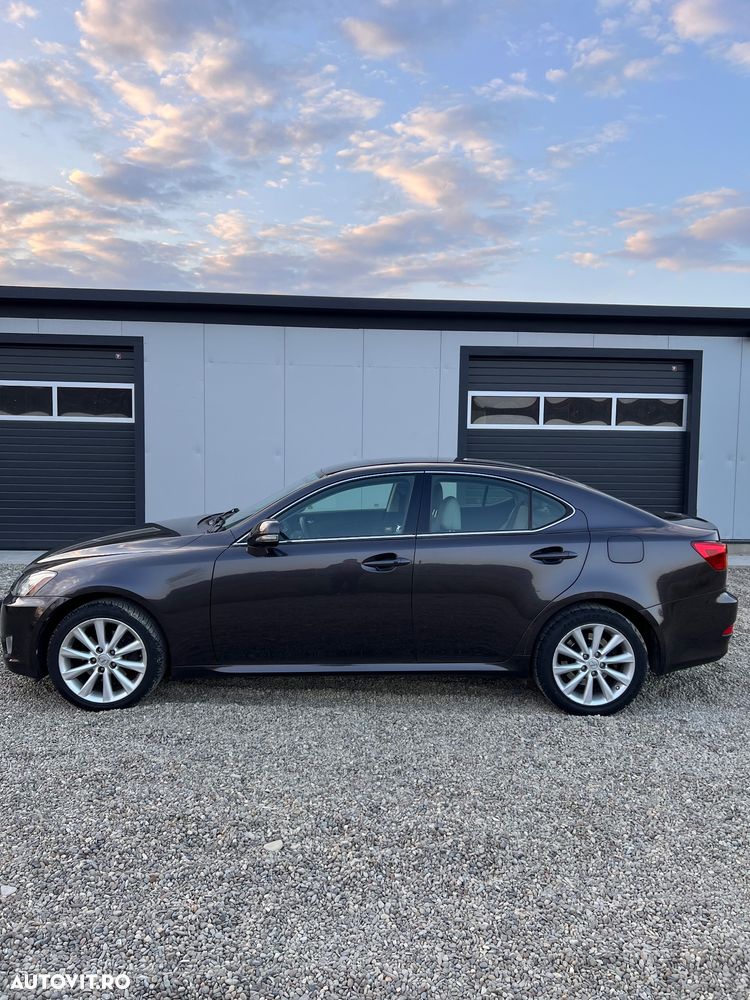 Lexus Seria IS 220d Luxury Line - 3