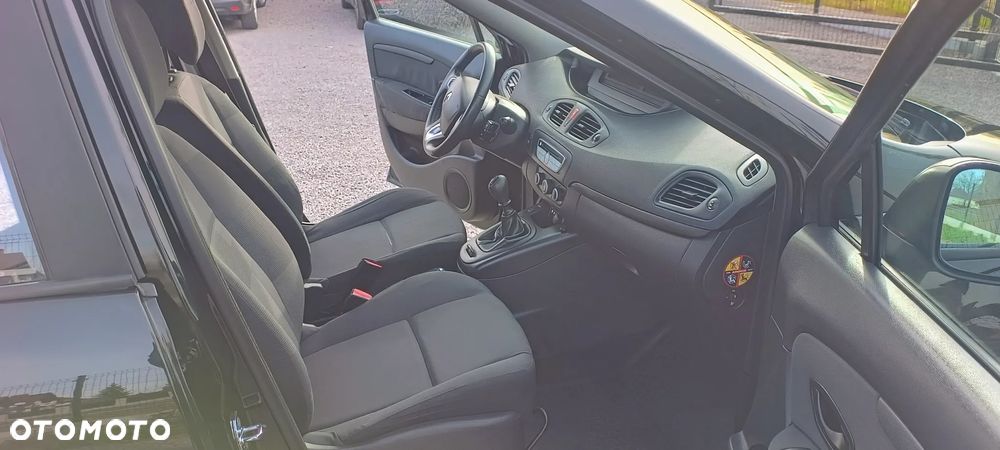 Renault Scenic 1.6 16V 110 Expression - 19