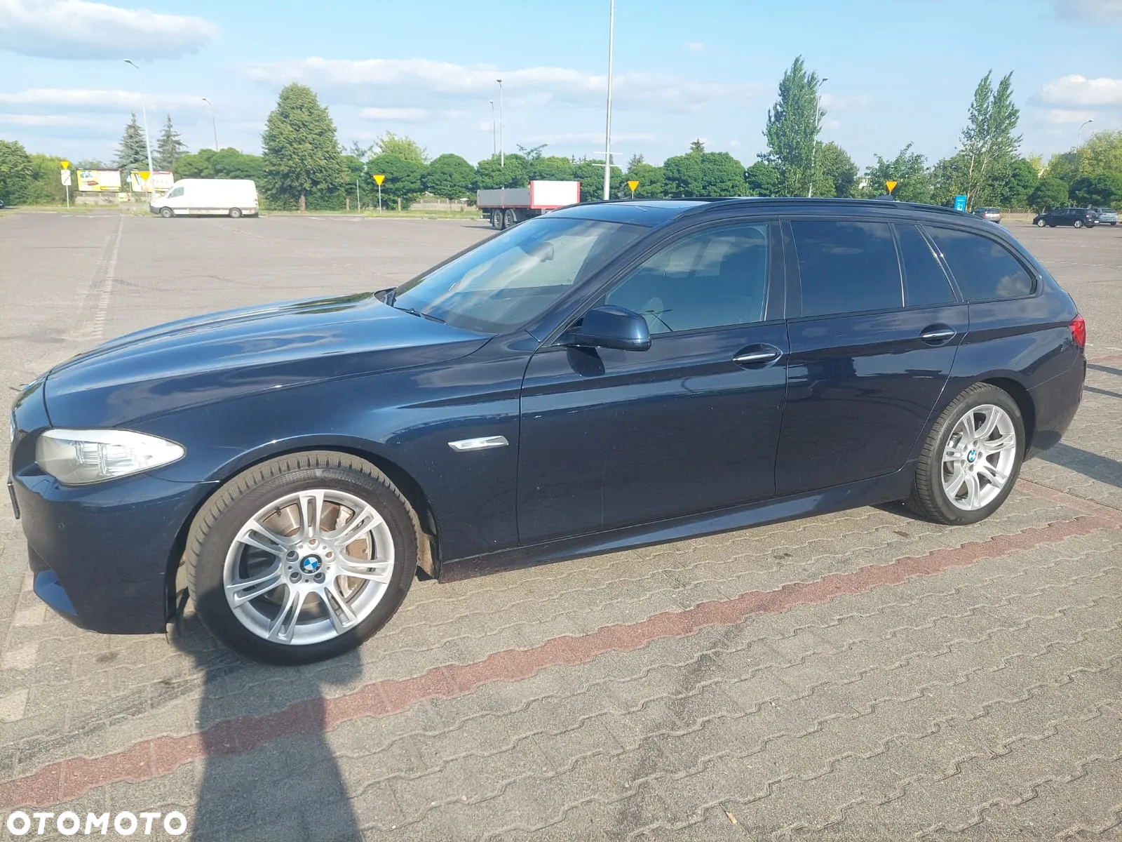 BMW Seria 5 535d xDrive - 14