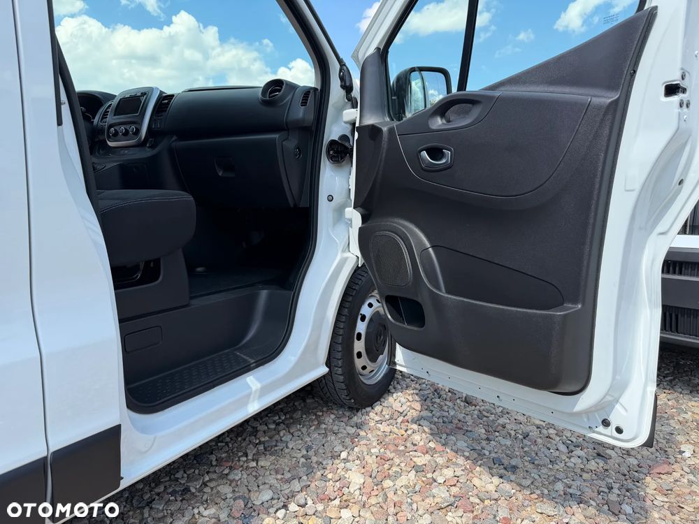 Renault Trafic - 18