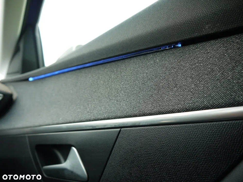Peugeot 3008 PureTech 130 Stop & Start GPF Allure - 23
