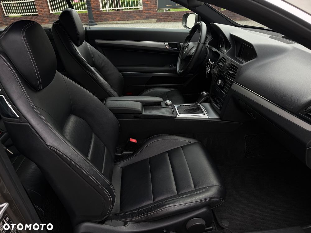 Mercedes-Benz Klasa E 250 CDI DPF BlueEFFICIENCY 7G-TRONIC Avantgarde - 18