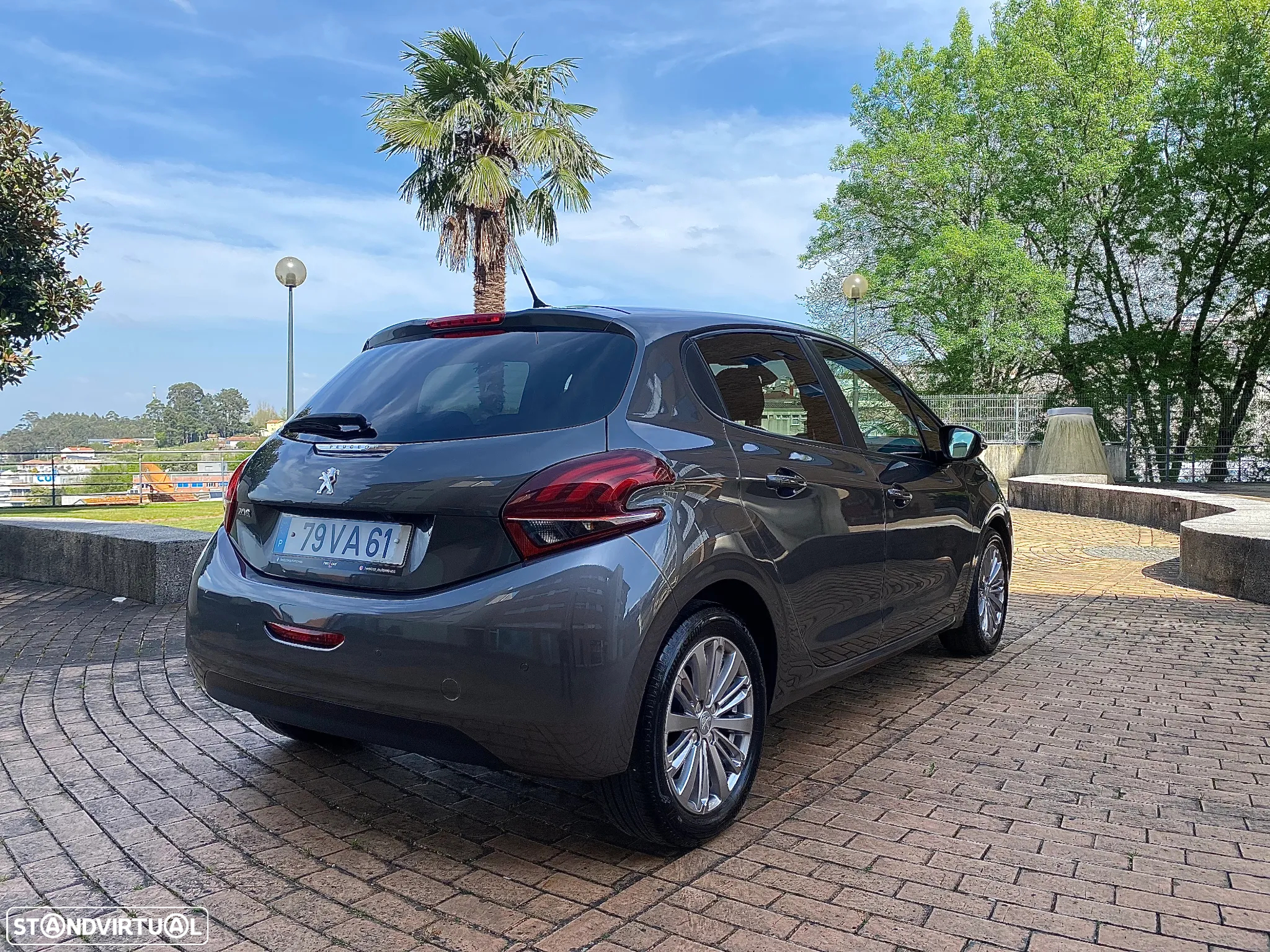 Peugeot 208 1.6 BlueHDi Style - 5