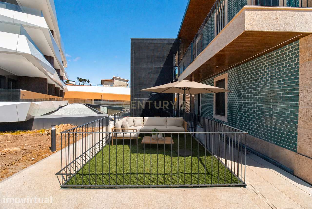 Apartamento/Moradia Duplex Novo com Terraço Privativo – Barroselas, Vi - Grande imagem: 4/54