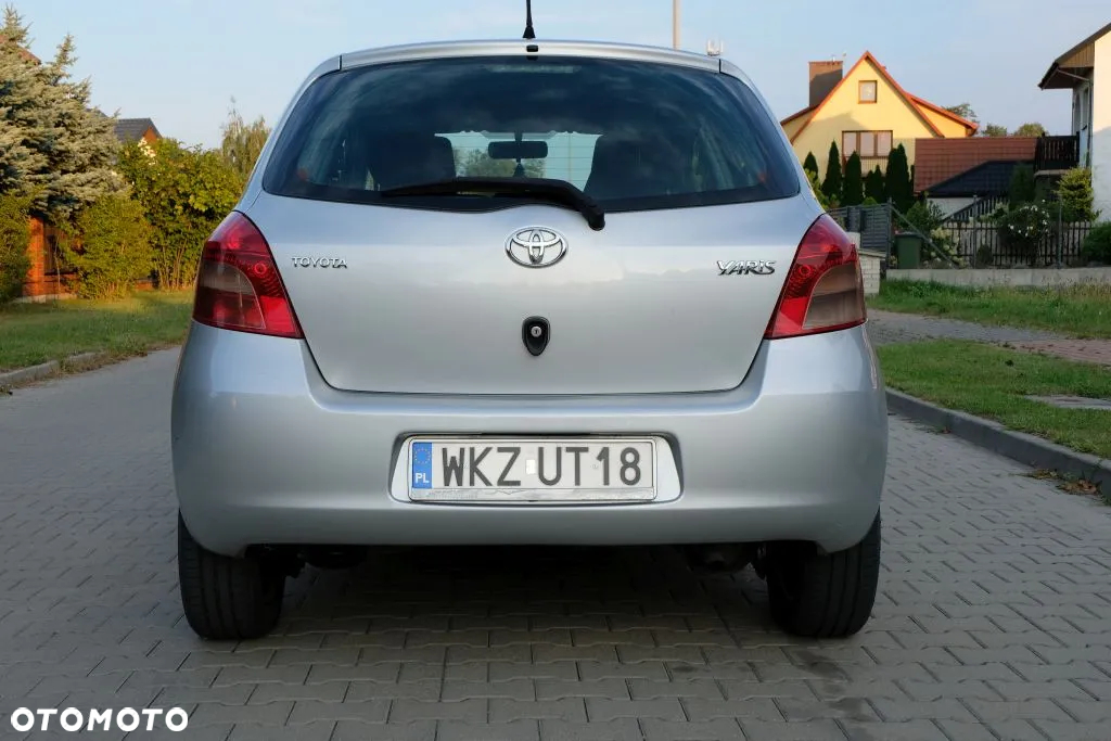 Toyota Yaris 1.0 Luna A/C - 4