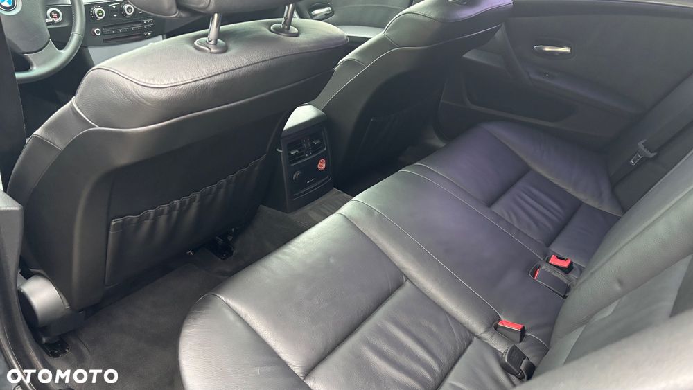 BMW Seria 5 530d Edition Exclusive - 18