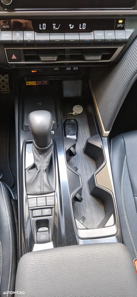 Toyota Camry Executive - 6