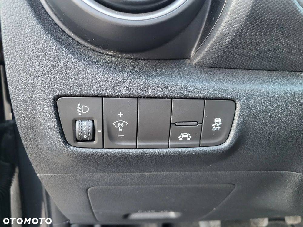 Hyundai Kona - 15