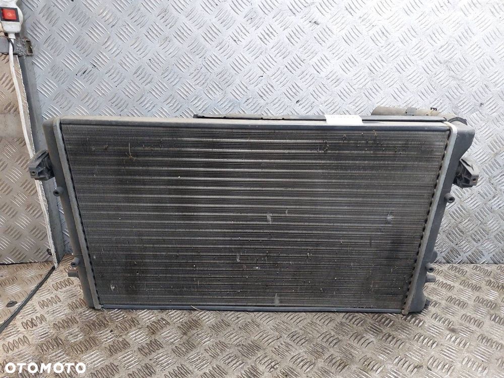 CHŁODNICA WODY + WENTYLATOR VOLKSWAGEN GOLF IV 1.6 16V - 1
