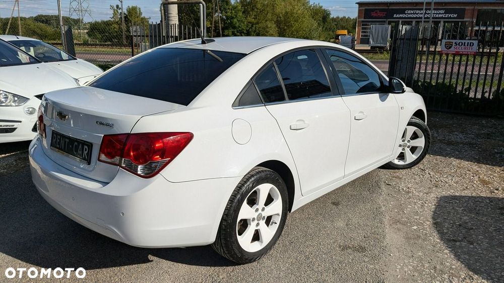 Chevrolet Cruze - 10