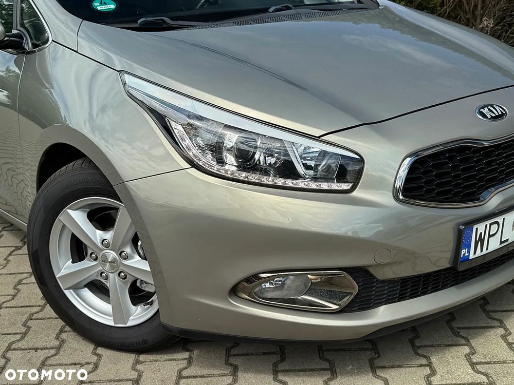 Kia Ceed 1.6 GDI XL - 27
