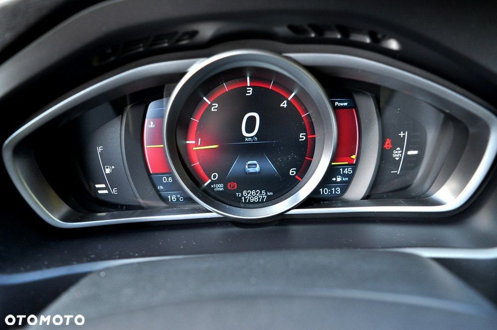 Volvo V40 Cross Country D2 Summum - 20