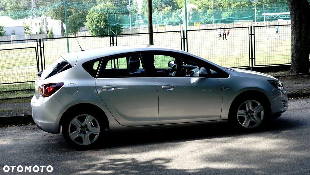 Opel Astra 1.4 Turbo Cosmo - 35