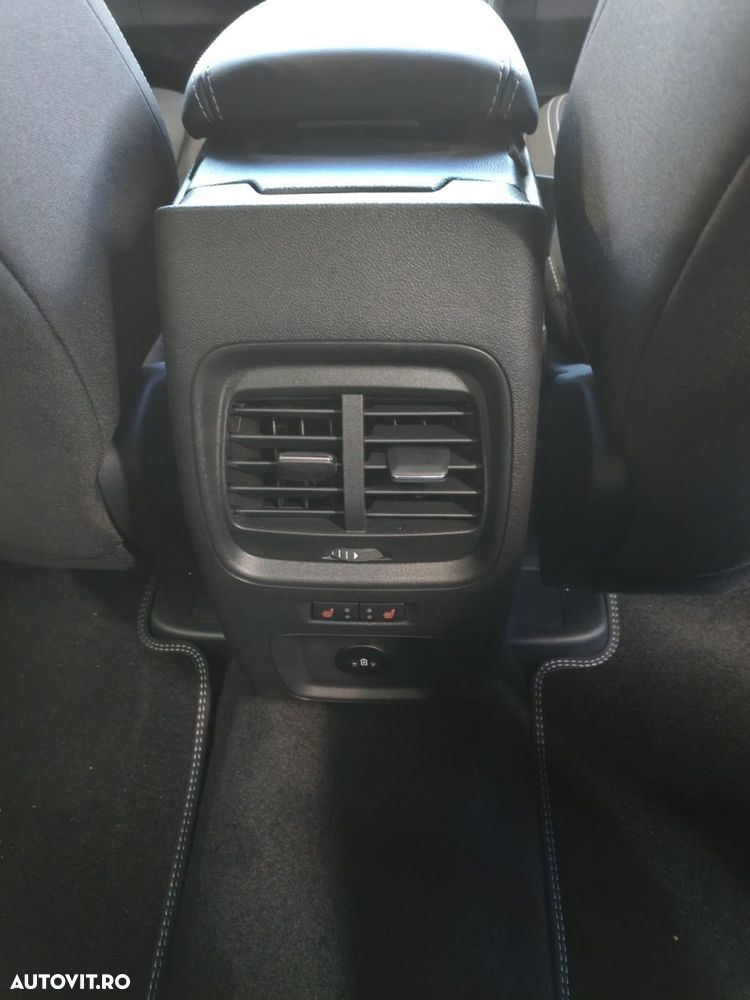 Ford Kuga - 11