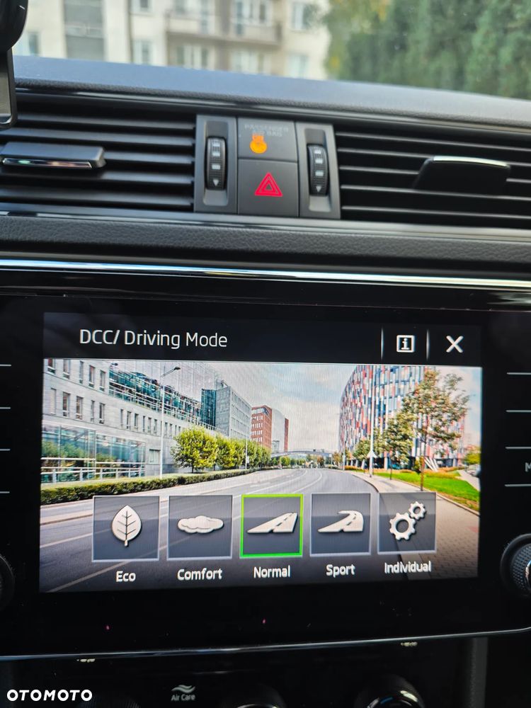 Skoda Superb 2.0 TSI 4x4 Sportline DSG - 19