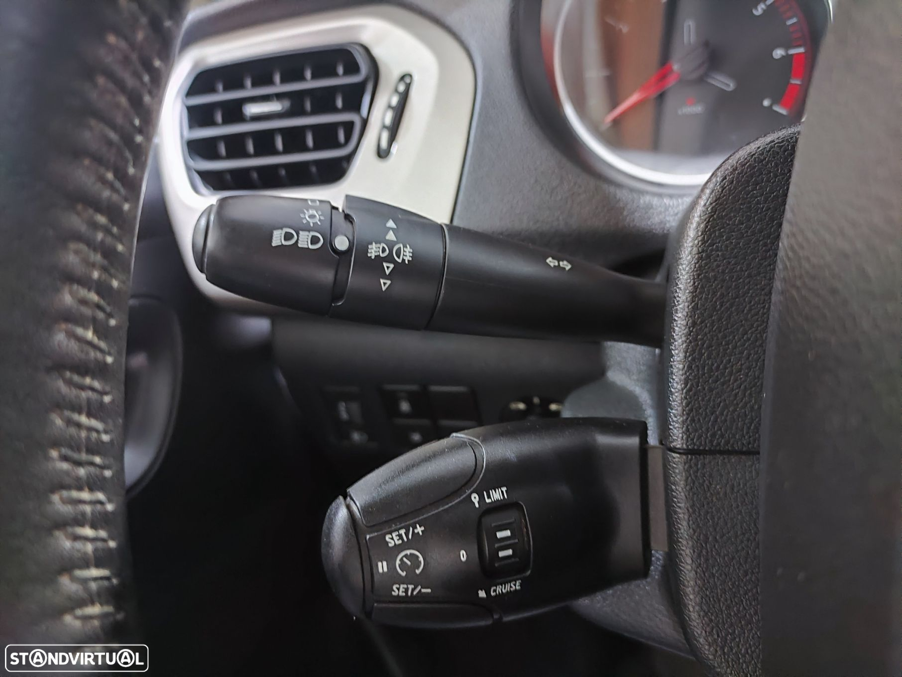 Citroën C-Elysée 1.2 PureTech Exclusive - 10