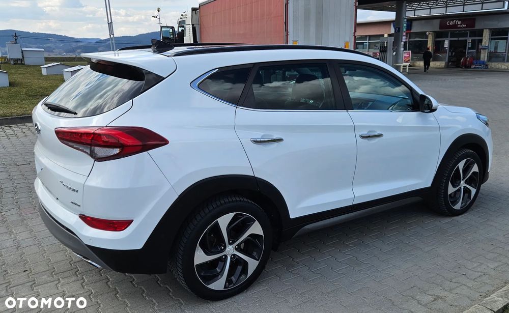 Hyundai Tucson 2.0 CRDI 4WD Automatik Premium - 6
