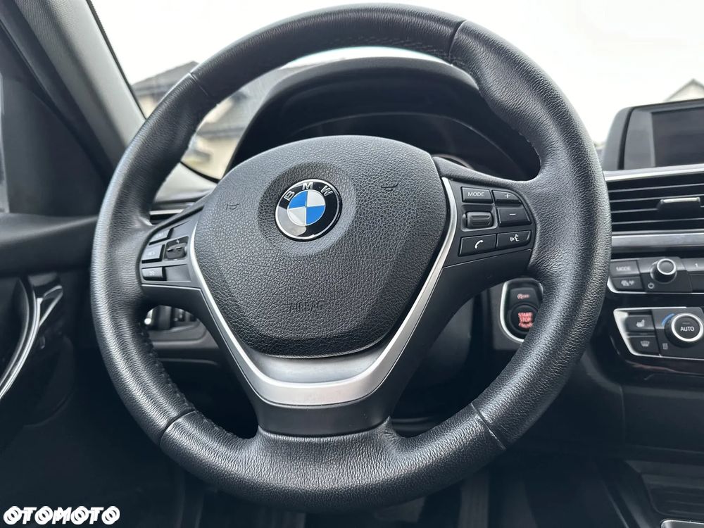 BMW Seria 3 320d Edition Luxury Line Purity - 16