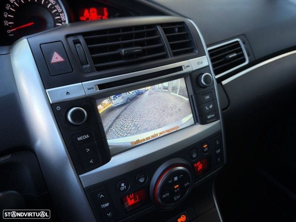 Toyota Verso 2.0 D-4D Exclusive+GPS - 22