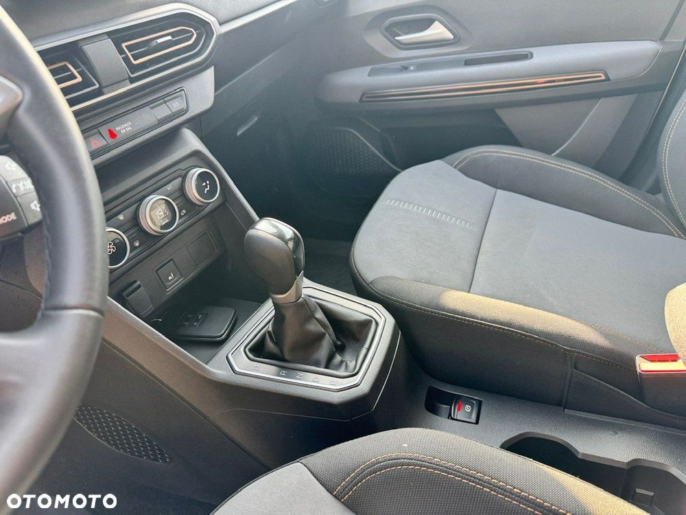 Dacia Jogger 1.6 Full Hybrid 140 Extreme MMT - 11