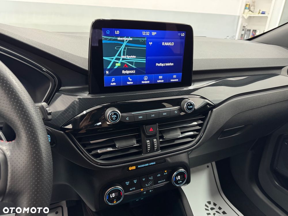 Ford Kuga 1.5 EcoBlue ST-LINE - 14