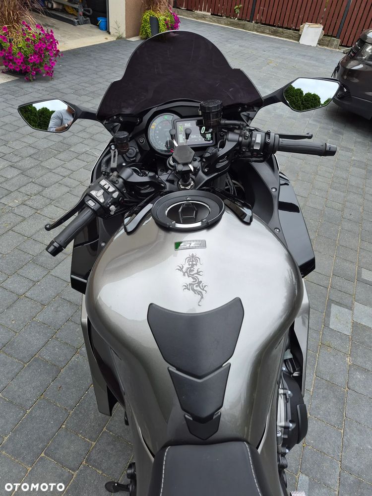 Kawasaki Ninja H2 SX - 10