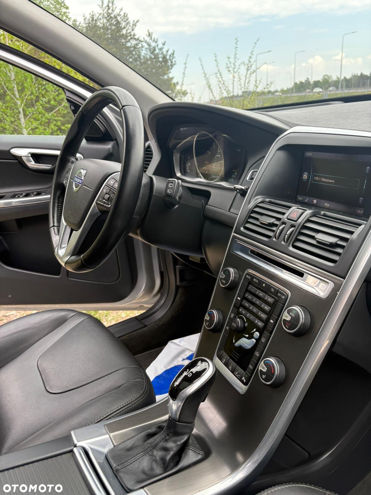Volvo XC 60 - 18