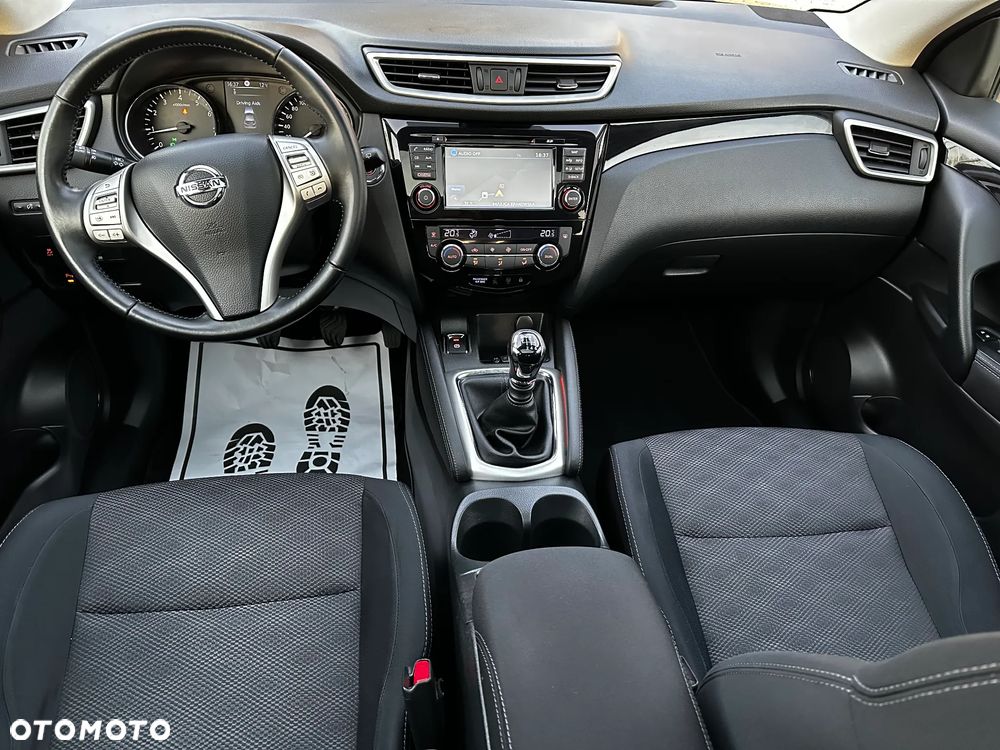 Nissan Qashqai 1.6 Visia - 11