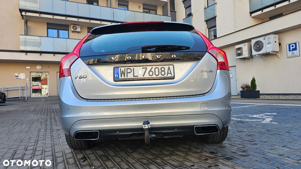 Volvo V60 T5 Kinetic - 3