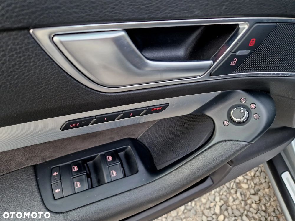 Audi A6 Avant 2.0 TDI DPF multitronic - 14