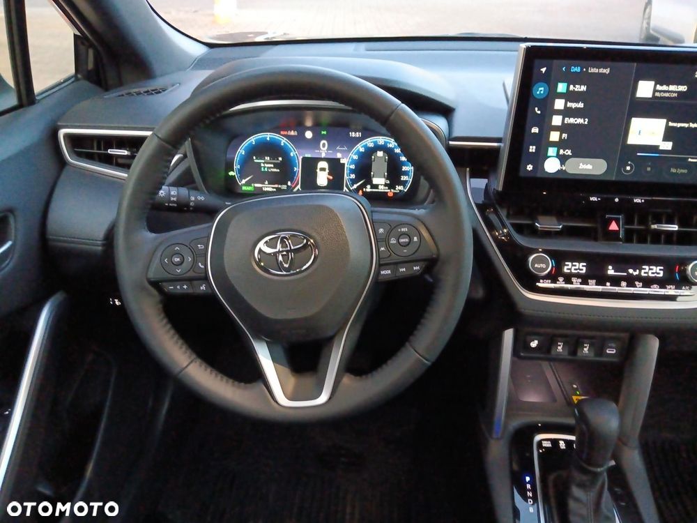 Toyota Corolla Cross - 10