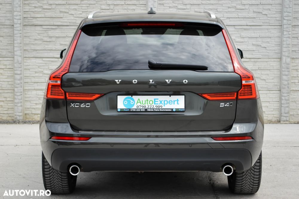 Volvo XC 60 B4 D AWD Ultimate Bright - 38
