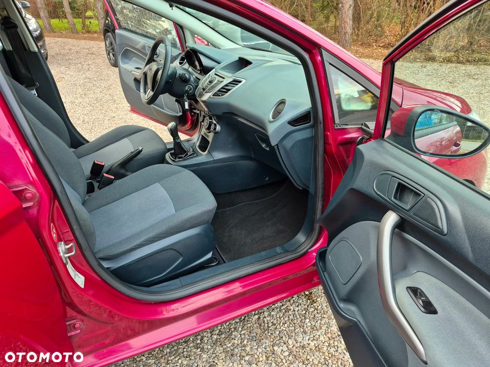 Ford Fiesta 1.25 SYNC Edition - 16