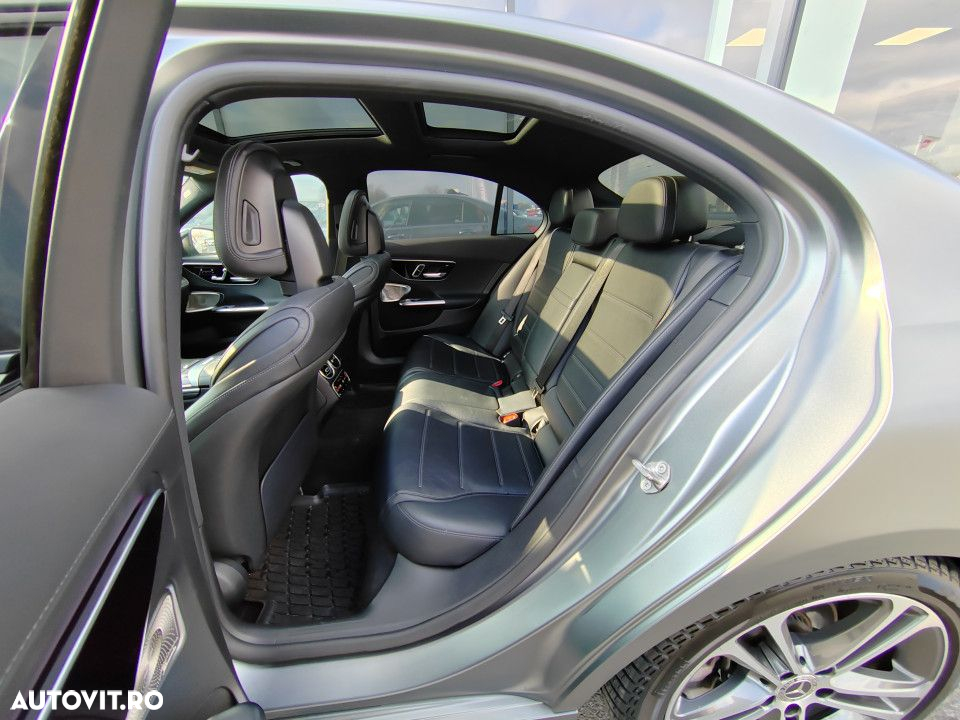 Mercedes-Benz C 300 MHEV 4MATIC - 13