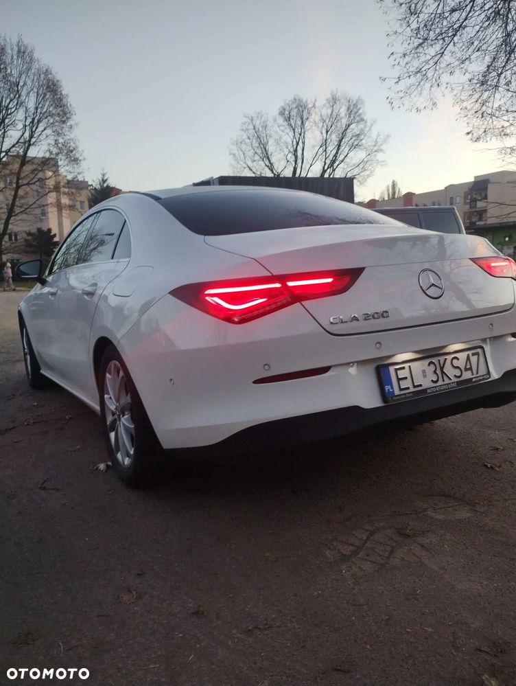 Mercedes-Benz CLA 200 4-Matic Progressive 8G-DCT - 3