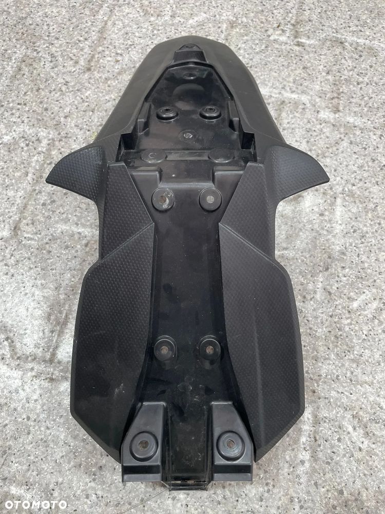 błotnik nadkole tył Suzuki GSX-R 125 (nr1316) - 4