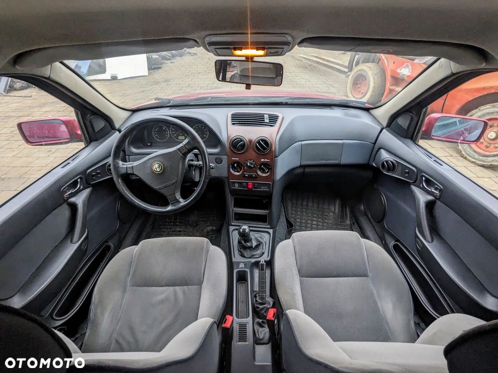 Alfa Romeo 146 1.4 TS 2000 na cęści - 8