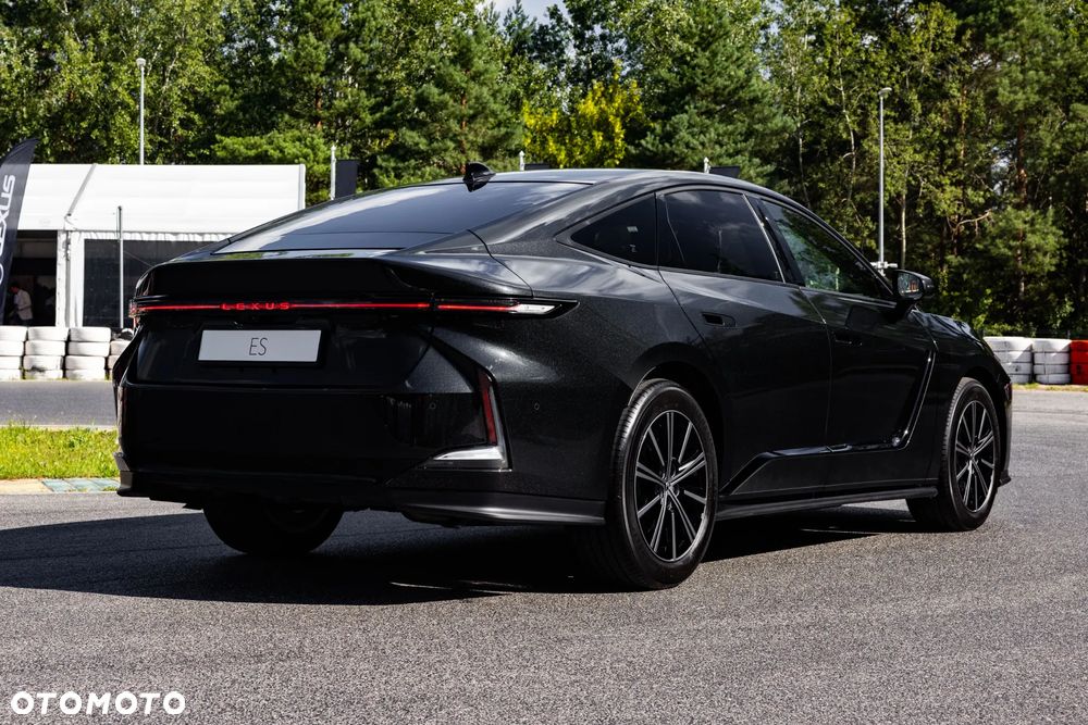Lexus ES 300h Prestige AWD - 2