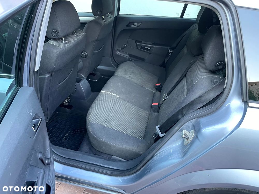 Opel Astra 1.8 Sport - 13