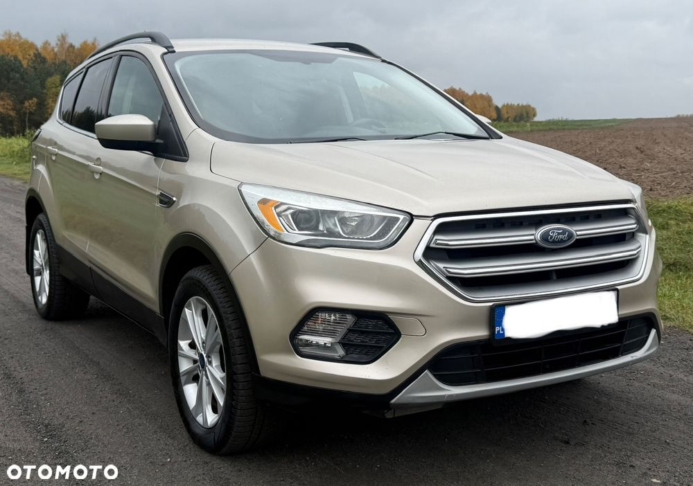 Ford Kuga - 2