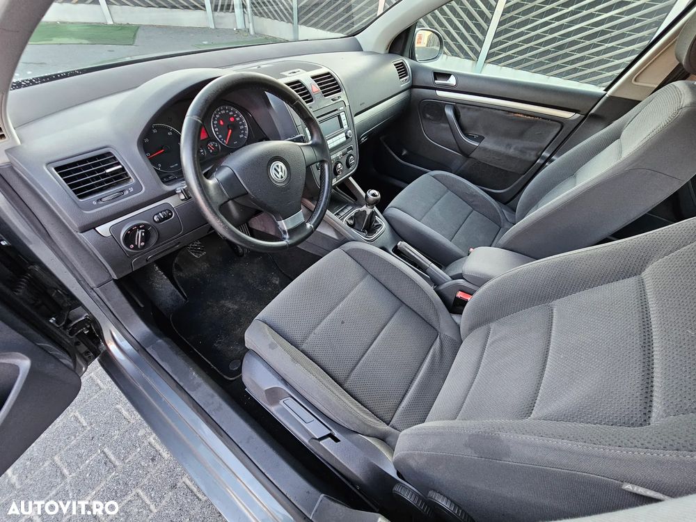 Volkswagen Golf 1.9 TDI DPF Comfortline BlueMotion - 5