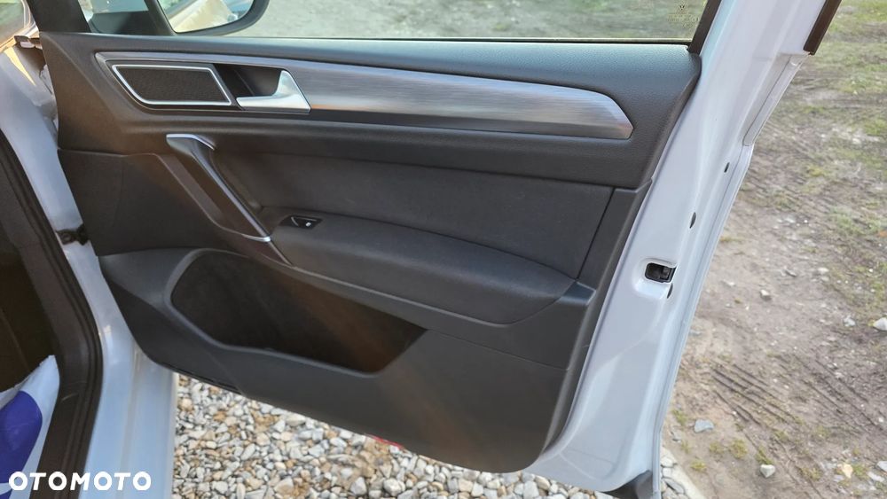 Volkswagen Golf Sportsvan 1.5 TSI ACT OPF Highline - 16