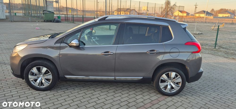 Peugeot 2008 e-HDi FAP 115 STOP & START Allure - 12
