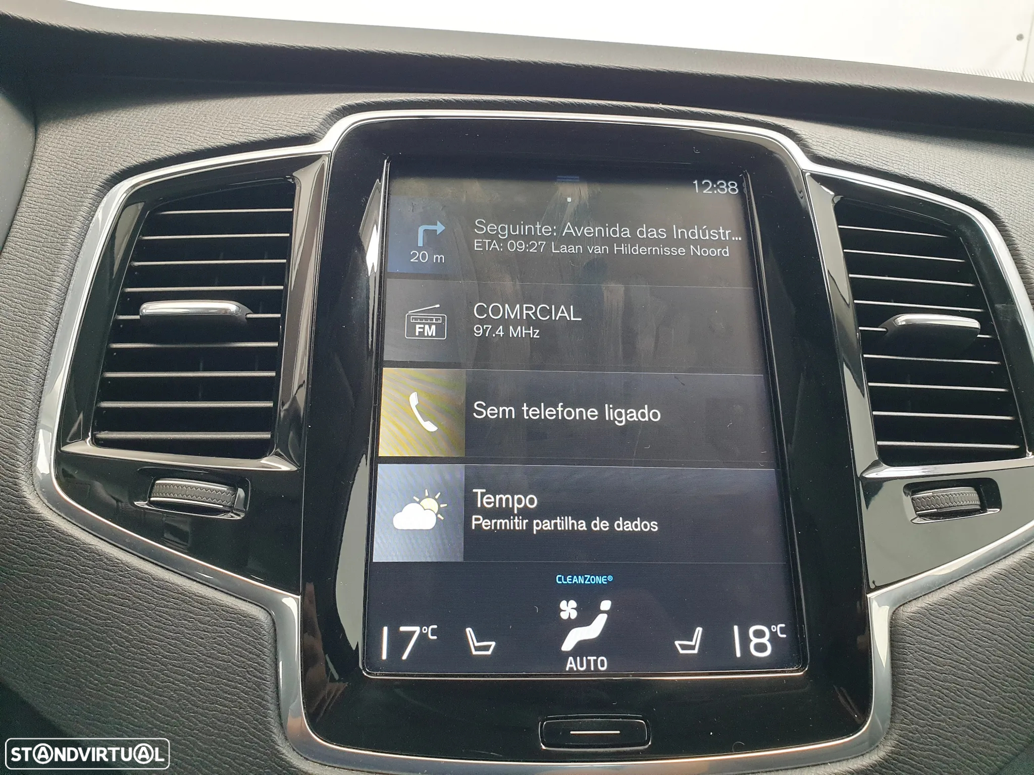 Volvo XC 90 2.0 D4 Momentum - 25