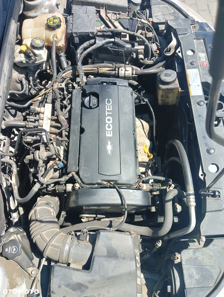 Chevrolet Cruze 1.6 LS+ - 16