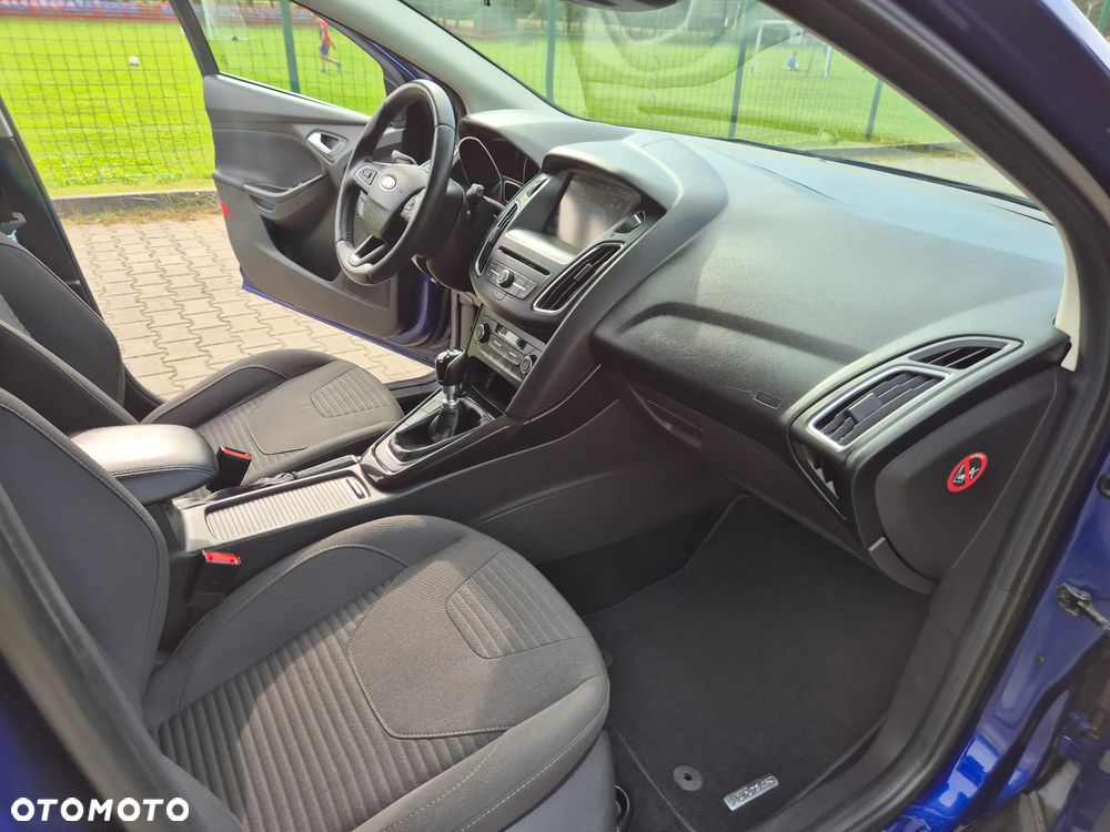 Ford Focus - 31