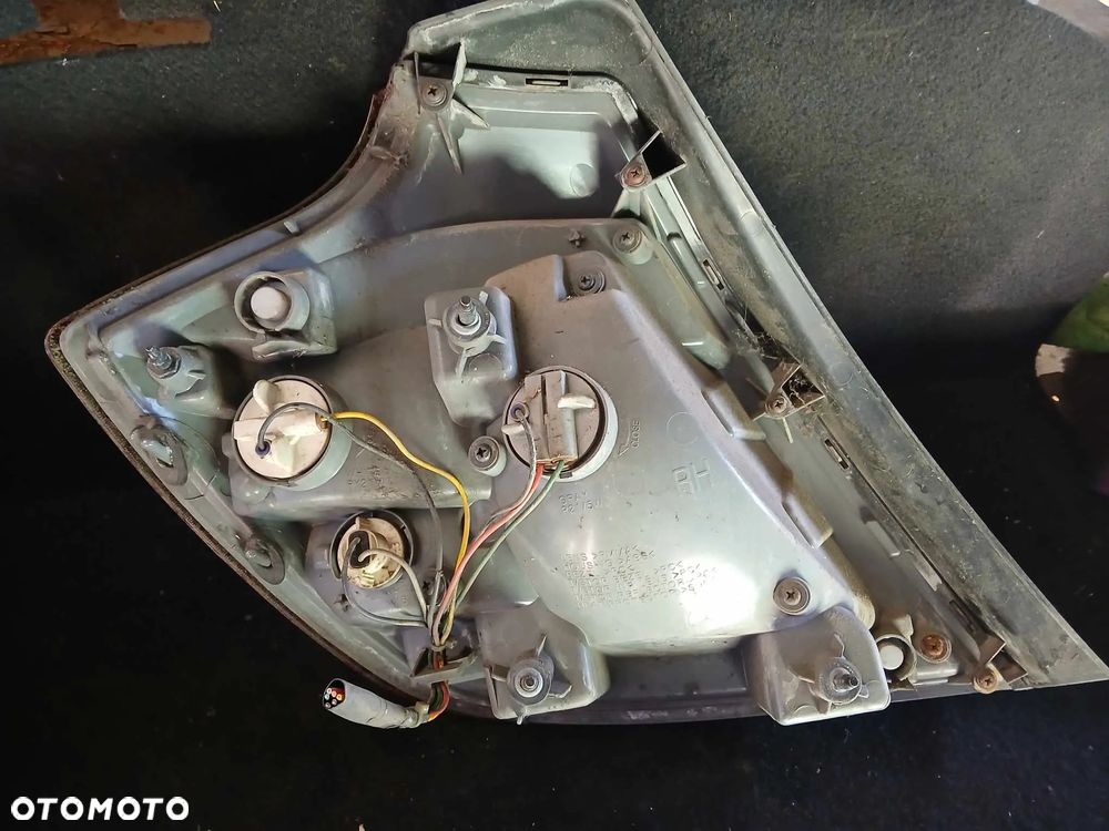 Kia Ceed HB Lampa tylna lewa, prawa-uszkodzone - 5