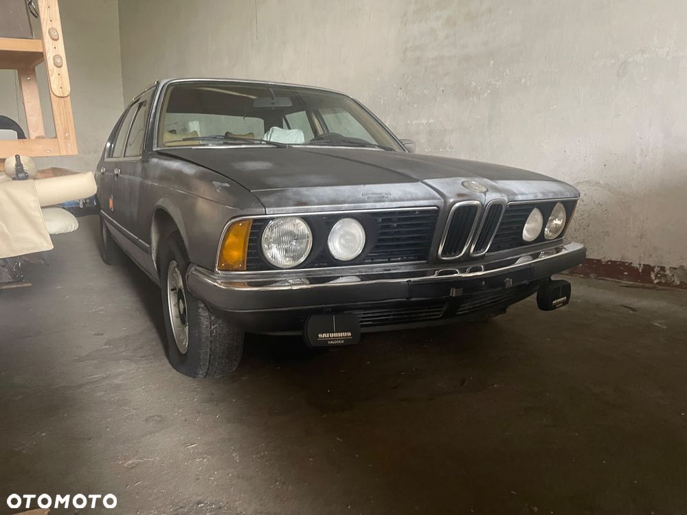 BMW Seria 7 - 1